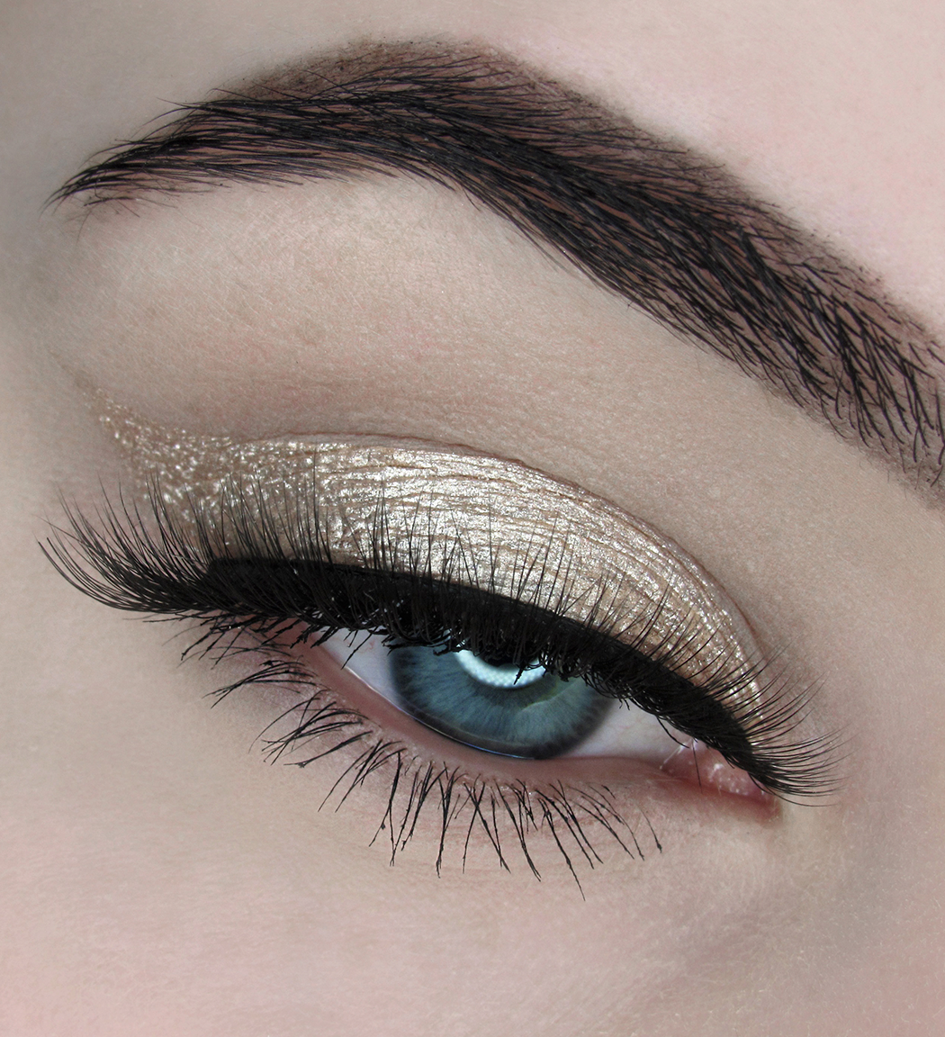 LuxVisage Жидкие тени для век Metal hype тон 01 искристое шампанское