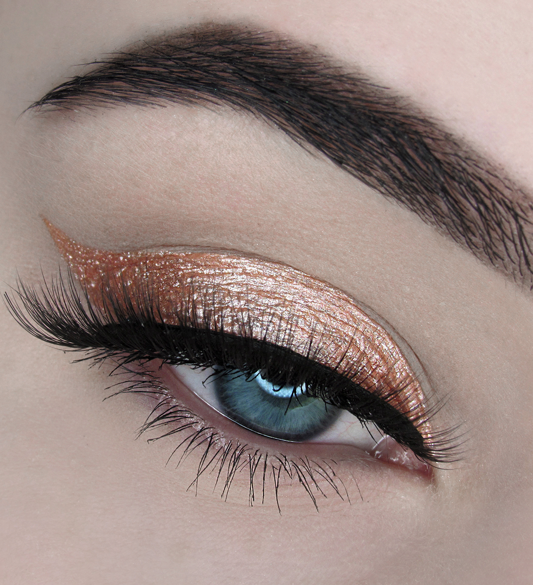 LuxVisage Жидкие тени для век Metal hype тон 02 персик